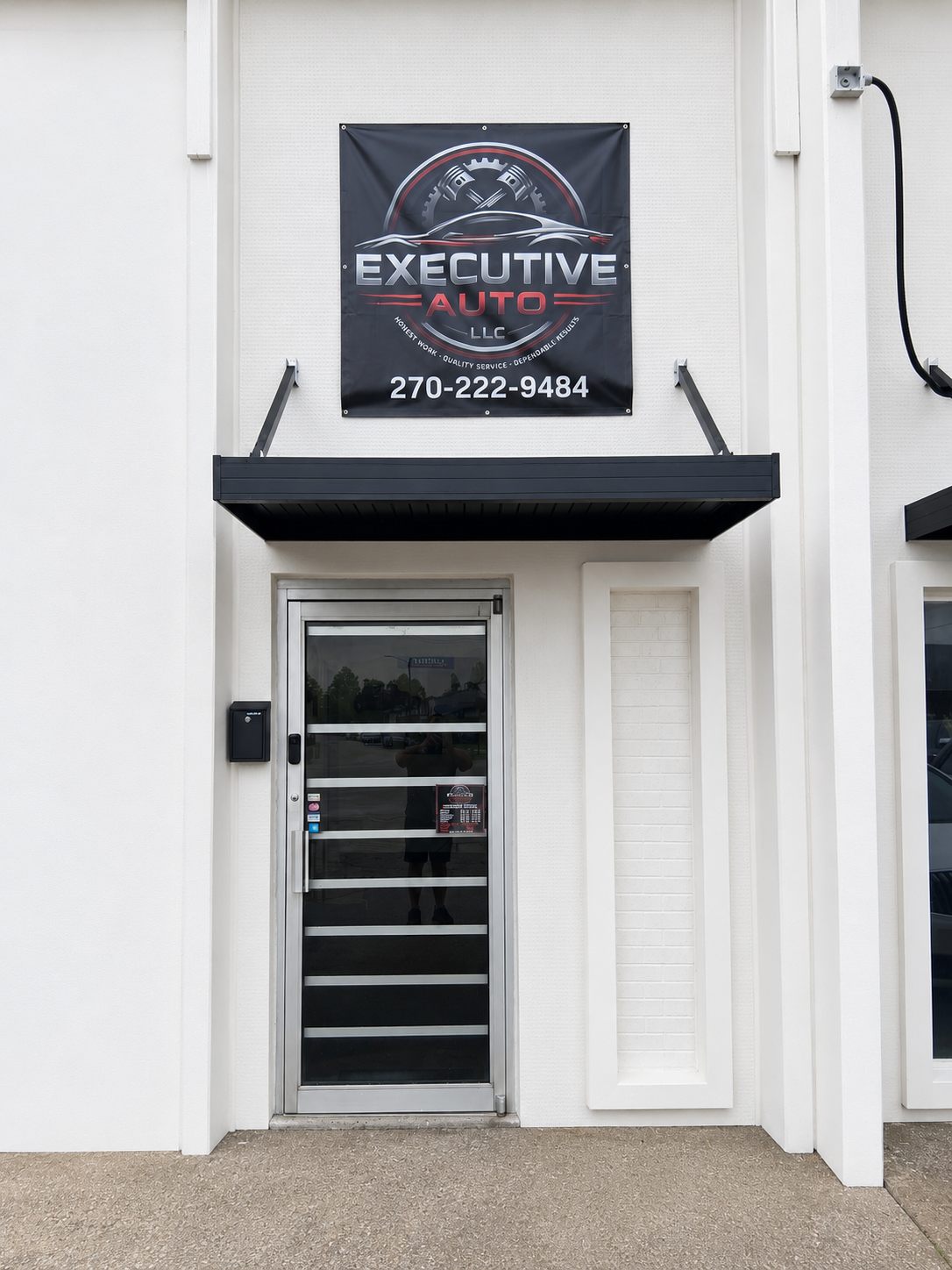 Executive Auto LLC storefront and sign at 1471 Moseley St, Owensboro, KY